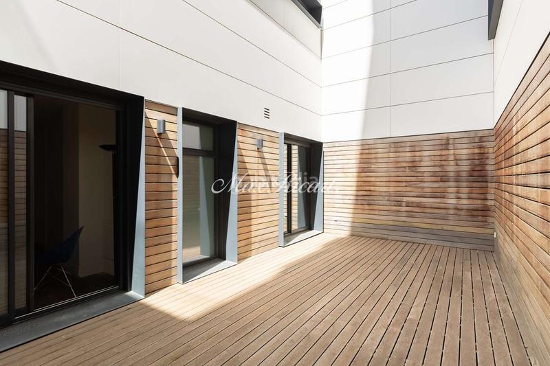 Foto 3f44b162-1a2c-4958-941b-83c0220e000b. Alquiler dúplex  amueblado con terraza cerca paseo de gracia en Barcelona