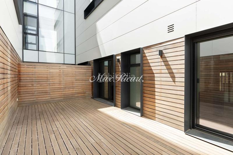 Foto 5891a555-43a2-43dd-8996-528c56729dd0. Alquiler dúplex  amueblado con terraza cerca paseo de gracia en Barcelona