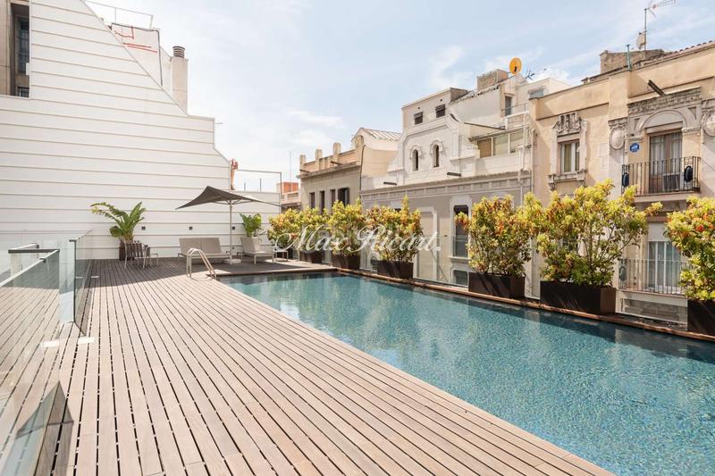Foto adae3b3d-4450-4d9d-b7f4-0bd723fe0b96. Alquiler dúplex  amueblado con terraza cerca paseo de gracia en Barcelona