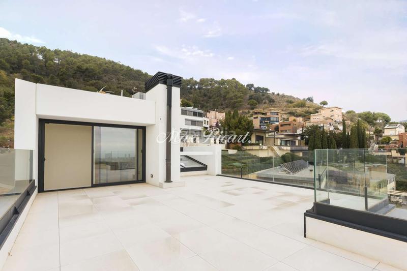 Foto fdcba19e-7802-4916-b046-f77fff4f75ad. Maison avec chauffage parking piscine dans Sarrià Barcelona