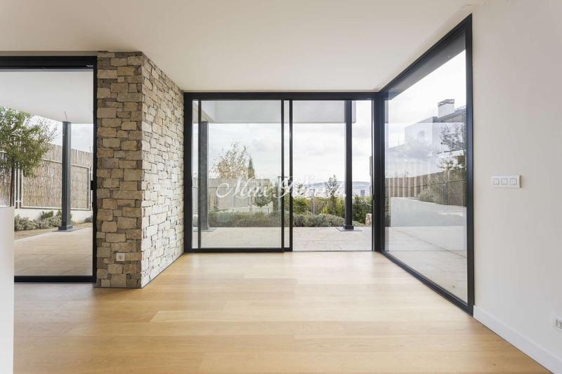 Foto d4c6d031-2520-4d27-acbf-5f85871da355. Location maison avec chauffage parking piscine dans Barcelona