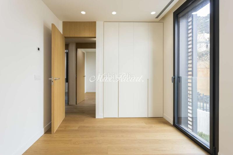 Foto 556b2fce-ce7c-4681-a739-430bc3992f6b. Miete haus mit heizung parking pool in Sarrià Barcelona