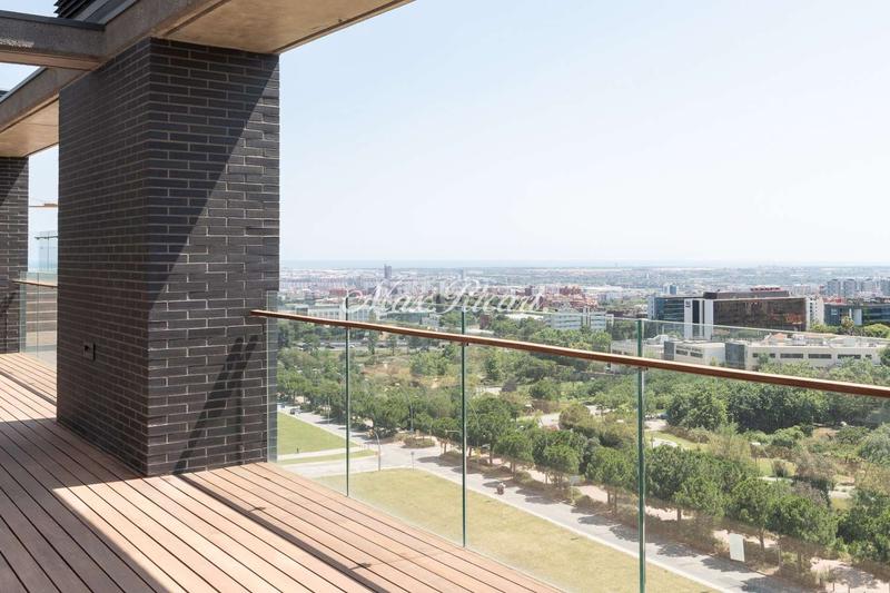 Foto 07f26984-b7b3-4836-a61a-c0bd7650a4d5. Ático precioso apartamento de obra nueva en Finestrelles Esplugues de Llobregat