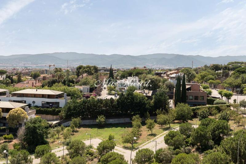 Foto 24f04346-e3cb-463e-afdf-3af269af8562. Ático precioso apartamento de obra nueva en Finestrelles Esplugues de Llobregat