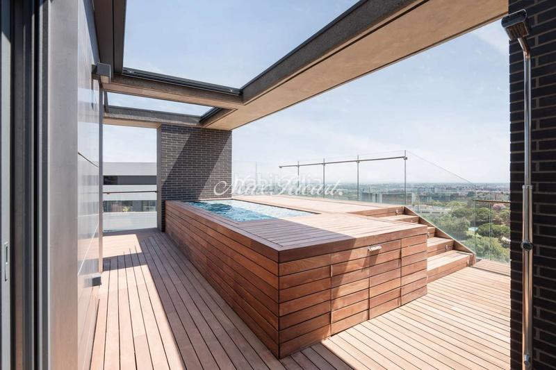 Foto 3df89d90-5ba4-4679-b418-4675c6f5e8e0. Ático precioso apartamento de obra nueva en Finestrelles Esplugues de Llobregat