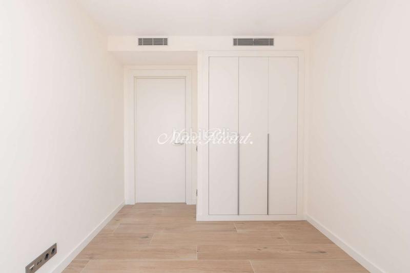 Foto 4070c6bb-fca0-4a07-935b-5de2f2911744. Ático precioso apartamento de obra nueva en Finestrelles Esplugues de Llobregat