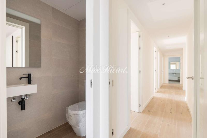 Foto 48e3cfa7-92fe-42ae-acba-341aab99b93f. Ático precioso apartamento de obra nueva en Finestrelles Esplugues de Llobregat