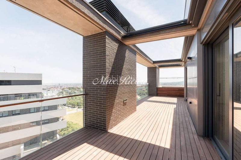 Foto 736f0703-31f0-46d5-8b2b-c401b03ea279. Ático precioso apartamento de obra nueva en Finestrelles Esplugues de Llobregat