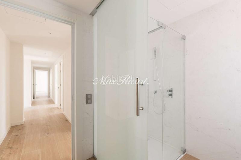 Foto c1ca0783-2667-4149-bd67-aa00f6fac1aa. Ático precioso apartamento de obra nueva en Finestrelles Esplugues de Llobregat