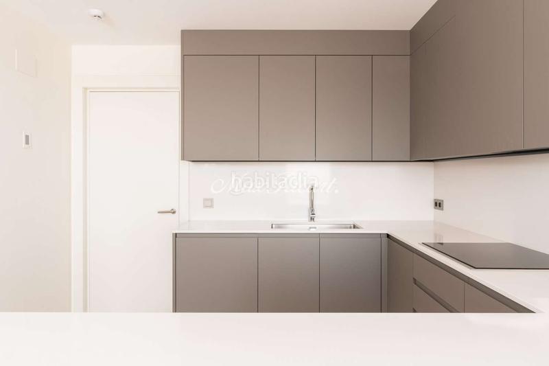 Foto c1caddb1-003f-429d-8568-f75d38be0ef4. Ático precioso apartamento de obra nueva en Finestrelles Esplugues de Llobregat