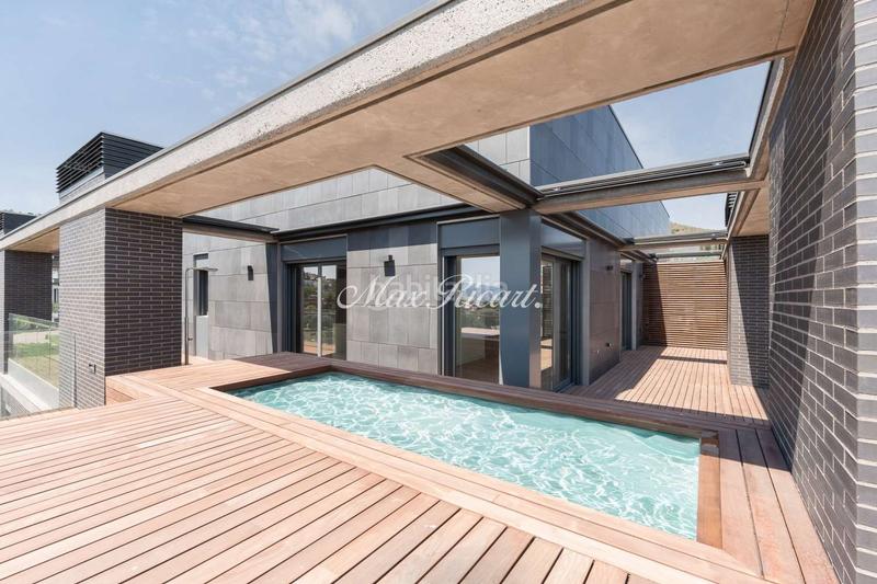 Foto d664fb51-455f-4355-94ee-238fbd5ef3fa. Ático precioso apartamento de obra nueva en Finestrelles Esplugues de Llobregat