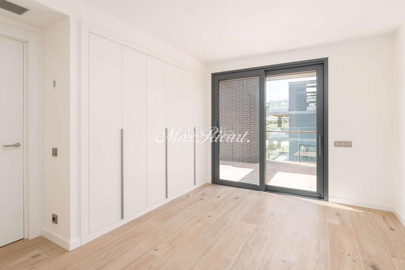Foto fb40b052-bf55-49de-9041-909b7966f669. Ático precioso apartamento de obra nueva en Finestrelles Esplugues de Llobregat