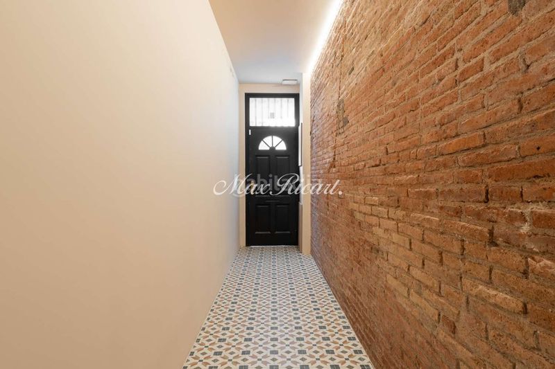 Foto 5aafa9c8-6d34-4f1b-a253-fc60eed7614c. Pis amb calefacció piscina a Sants Barcelona