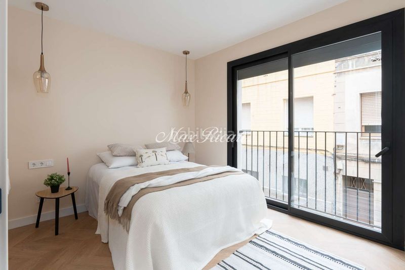 Foto a61182f7-986e-4da4-bf90-d928d3b54c5b. Pis amb calefacció piscina a Sants Barcelona