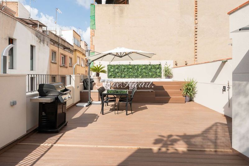 Foto bab8c23c-5951-48f5-9109-fb4bcc506008. Pis amb calefacció piscina a Sants Barcelona