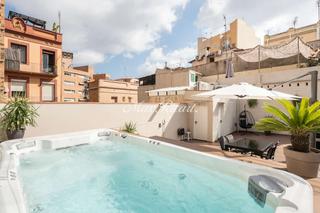 Appartement  N/a. Exclusivo piso con terraza y piscina en plaza sants