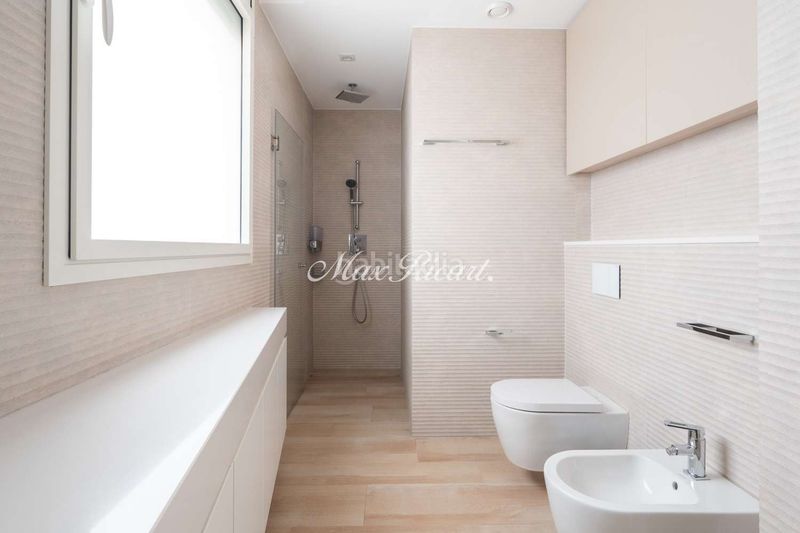 Foto 3a3b7d4b-d530-4dce-9988-164cc6c057dd. Casa amb calefacció aparcament piscina a Sarrià Barcelona