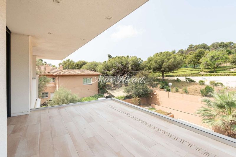 Foto 9c701d28-d900-4787-a5fd-7fead5f5f584. Casa amb calefacció aparcament piscina a Sarrià Barcelona