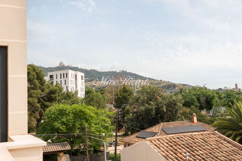 Foto d3eadd98-b26f-44f1-a7dd-f50bd7717cfb. Casa amb calefacció aparcament piscina a Sarrià Barcelona