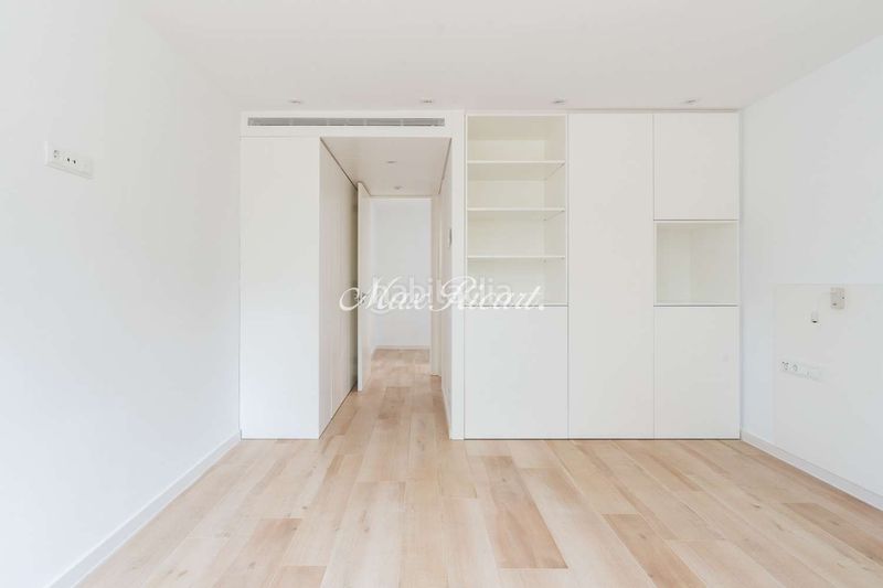 Foto db8cd17d-f824-4420-addb-3a9e9a3e5e8b. Casa amb calefacció aparcament piscina a Sarrià Barcelona
