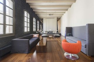 Rent Penthouse  N/a. Loft de diseño en precioso pasaje del eixample  300m