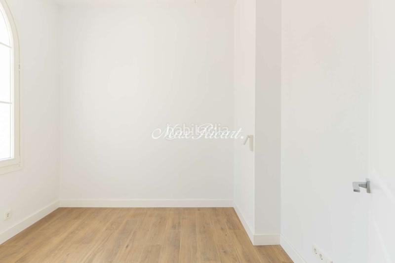 Foto 2aa6f941-5c23-47cf-be81-6ed2ca4edd9d. Alquiler casa preciosa y rodeada de luz en sarriá en Barcelona