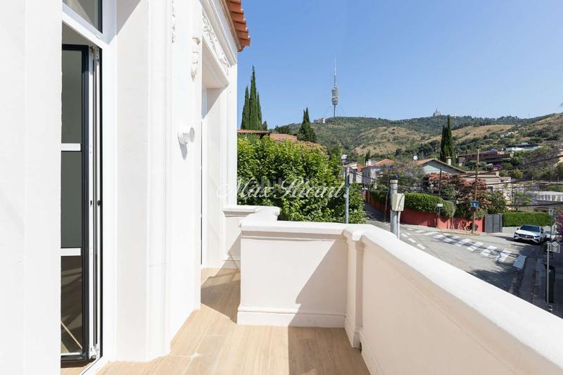 Foto 77fd4aba-1312-48fe-8a11-2f0169af1a42. Alquiler casa preciosa y rodeada de luz en sarriá en Barcelona