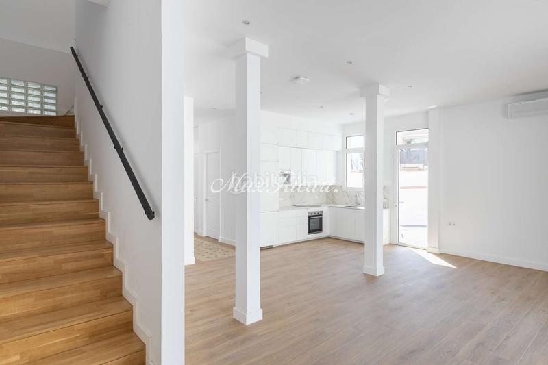 Foto 174f1782-a046-4017-9214-781a7c2a02be. Lloguer casa amb calefacció aparcament a Sarrià Barcelona