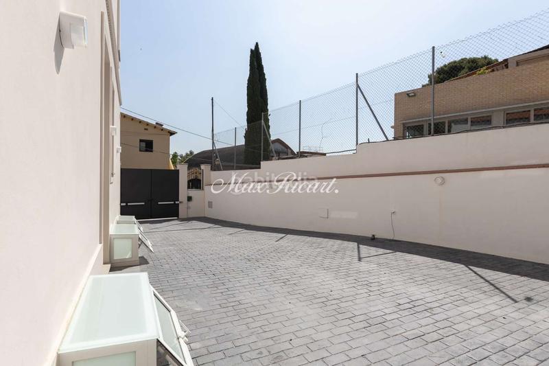 Foto 2591ed9b-bf44-4b48-a18a-cd06d48ced74. Lloguer casa amb calefacció aparcament a Sarrià Barcelona