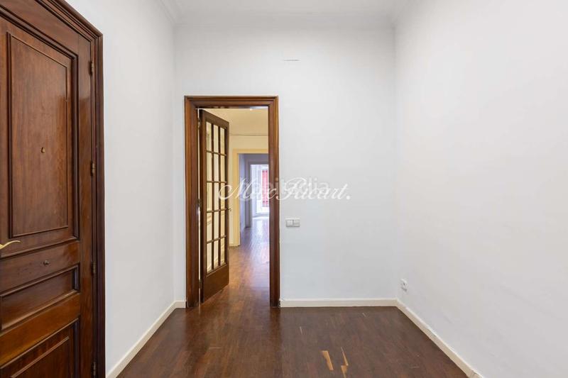 Foto 9de10fbb-4e39-4b83-b662-c9ae49b116f5. Miete etagenwohnung mit heizung in Sant Gervasi - Galvany Barcelona