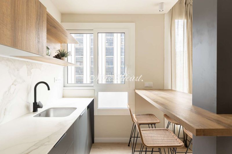 Foto 0ba97395-d73a-4b00-84cb-af4b77ff26ed. Pis amb calefacció a Barri de les Corts Barcelona