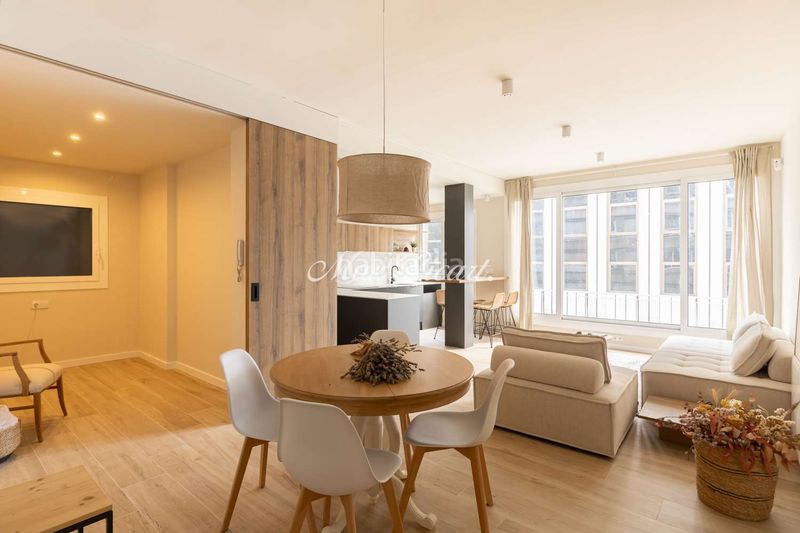 Foto 13805313-c262-4720-aad3-ce863d42790b. Pis amb calefacció a Barri de les Corts Barcelona