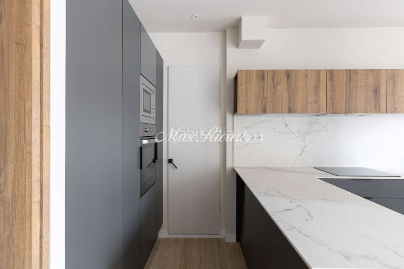 Foto 94bb46c8-06ab-4e85-8066-07cf96096668. Pis amb calefacció a Barri de les Corts Barcelona