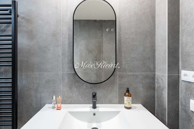 Foto c806b402-e633-4ace-bf38-43ea32b96b9d. Pis amb calefacció a Barri de les Corts Barcelona