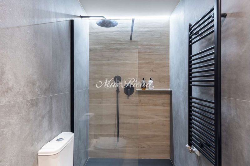 Foto dd5080b1-8f75-4066-973a-cd0e65b5bb73. Pis amb calefacció a Barri de les Corts Barcelona