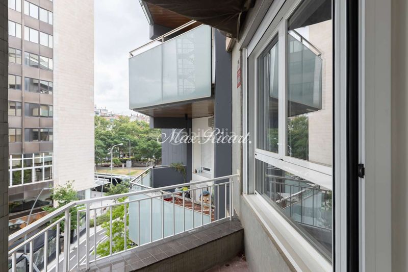 Foto e5b704f3-a00a-4b30-acad-4b3814a0d28d. Pis amb calefacció a Barri de les Corts Barcelona