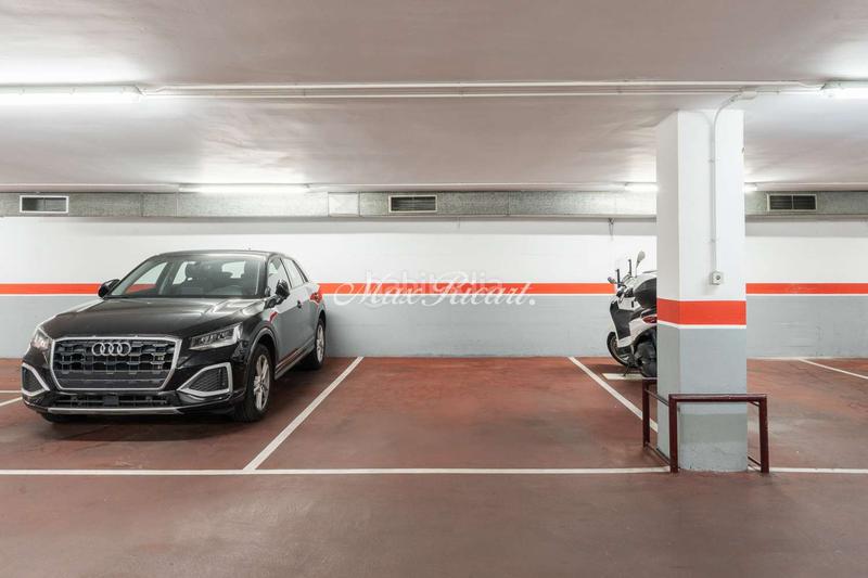 Foto f8e031c3-2122-4b76-9ef8-1819462b6dc5. Affitto ufficio con riscaldamento parcheggio in Dreta de l´Eixample Barcelona