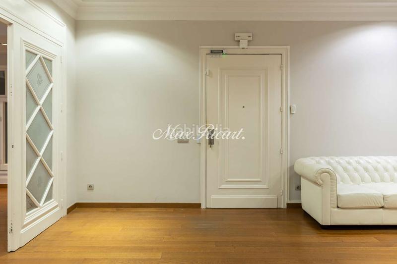 Foto 1864f275-15b9-45ef-9ef1-cbb4e1bba9f5. Affitto ufficio con riscaldamento in Sant Gervasi - Galvany Barcelona