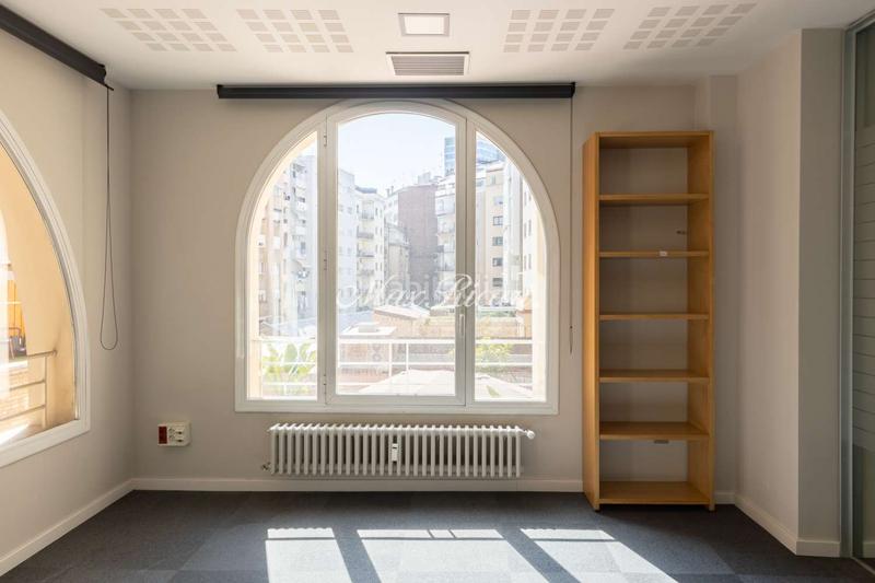 Foto 0a9113dd-de35-4f44-8a44-3788fa563577. Miete büro mit heizung in Sant Gervasi - Galvany Barcelona