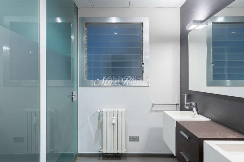 Foto 42bd870a-fec4-428b-91cc-17deea3f6220. Rent office space with heating in Sant Gervasi - Galvany Barcelona