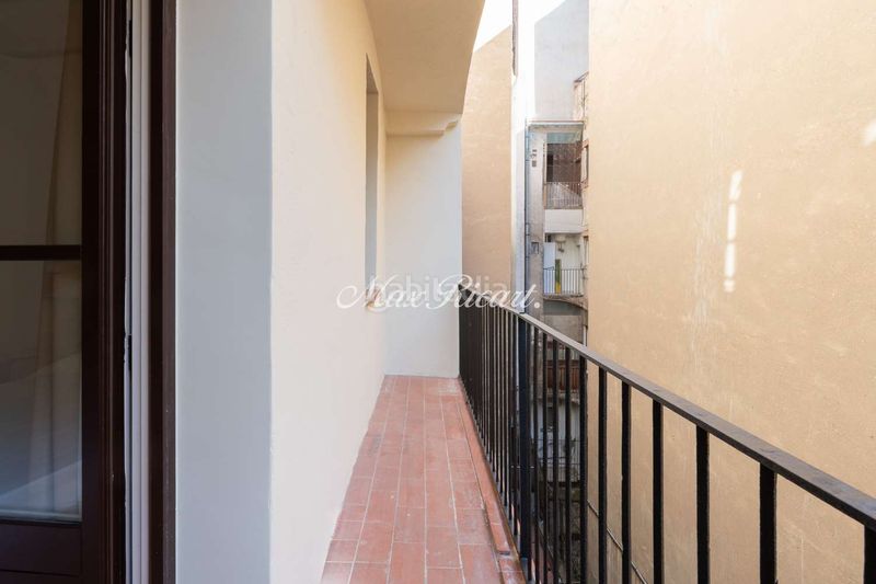 Foto 485cf5ad-1757-4253-b584-e13dc59b63bc. Pis amb calefacció a Raval Barcelona