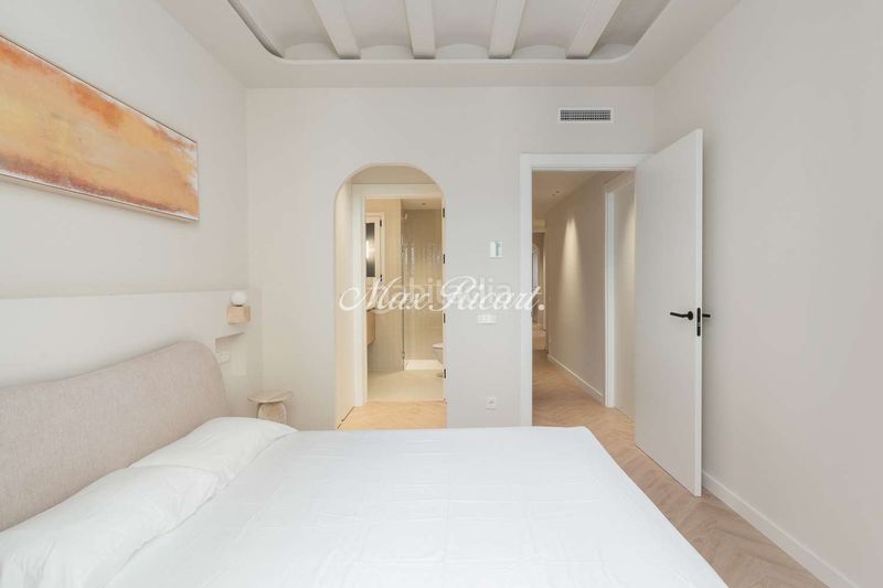 Foto 7bd5c370-eeae-4103-a2a8-df14763bf434. Pis amb calefacció a Raval Barcelona