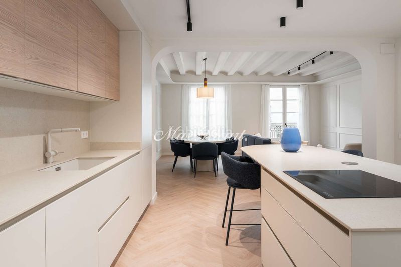 Foto 9a9069e1-1388-4b6b-8455-3dab338c3c02. Pis amb calefacció a Raval Barcelona