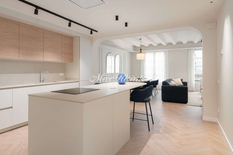 Foto d0fc4968-126a-4c34-9638-08fa3d9265ad. Pis amb calefacció a Raval Barcelona