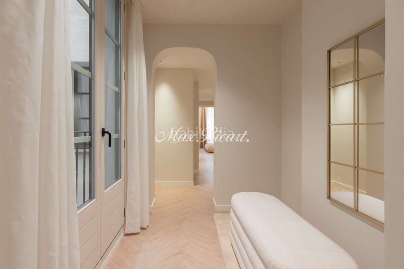 Foto de44a788-9809-49e1-a560-ddde281af840. Pis amb calefacció a Raval Barcelona