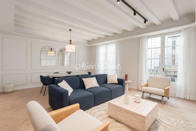 Foto efd0e2e4-3c0c-4ea8-8b3f-956861288844. Pis amb calefacció a Raval Barcelona