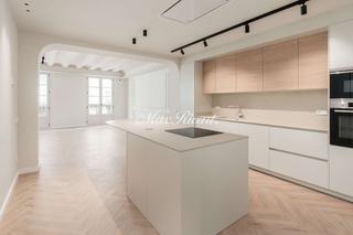 Pis  N/a. Magnífico piso de obra nueva a un paso de la rambla