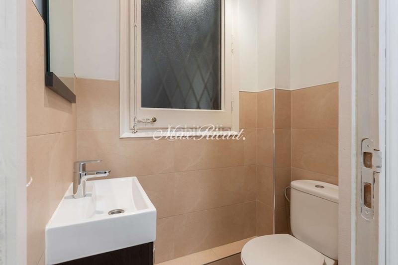 Foto b3a3903a-fed9-44e9-8838-bae22b6686db. Miete büro mit heizung in Dreta de l´Eixample Barcelona