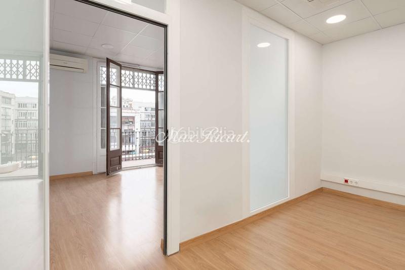 Foto cc364cef-99b4-41de-bb3c-4bdf90722c81. Miete büro mit heizung in Dreta de l´Eixample Barcelona