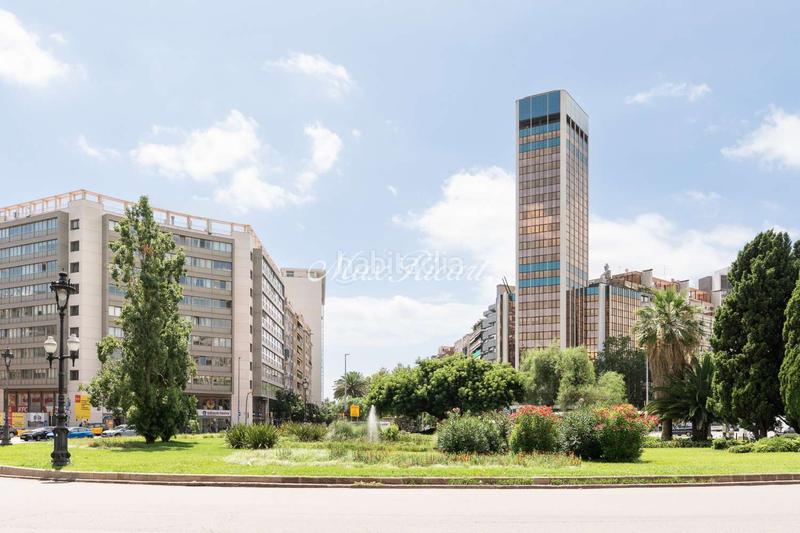 Foto 8d0e24a5-e89e-46d3-9405-79966787c123. Location bureau avec chauffage parking dans Barri de les Corts Barcelona